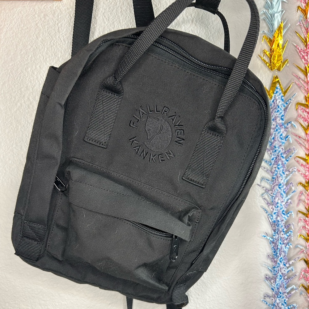 Fjallraven Re-Kånken Black Mini Backpack